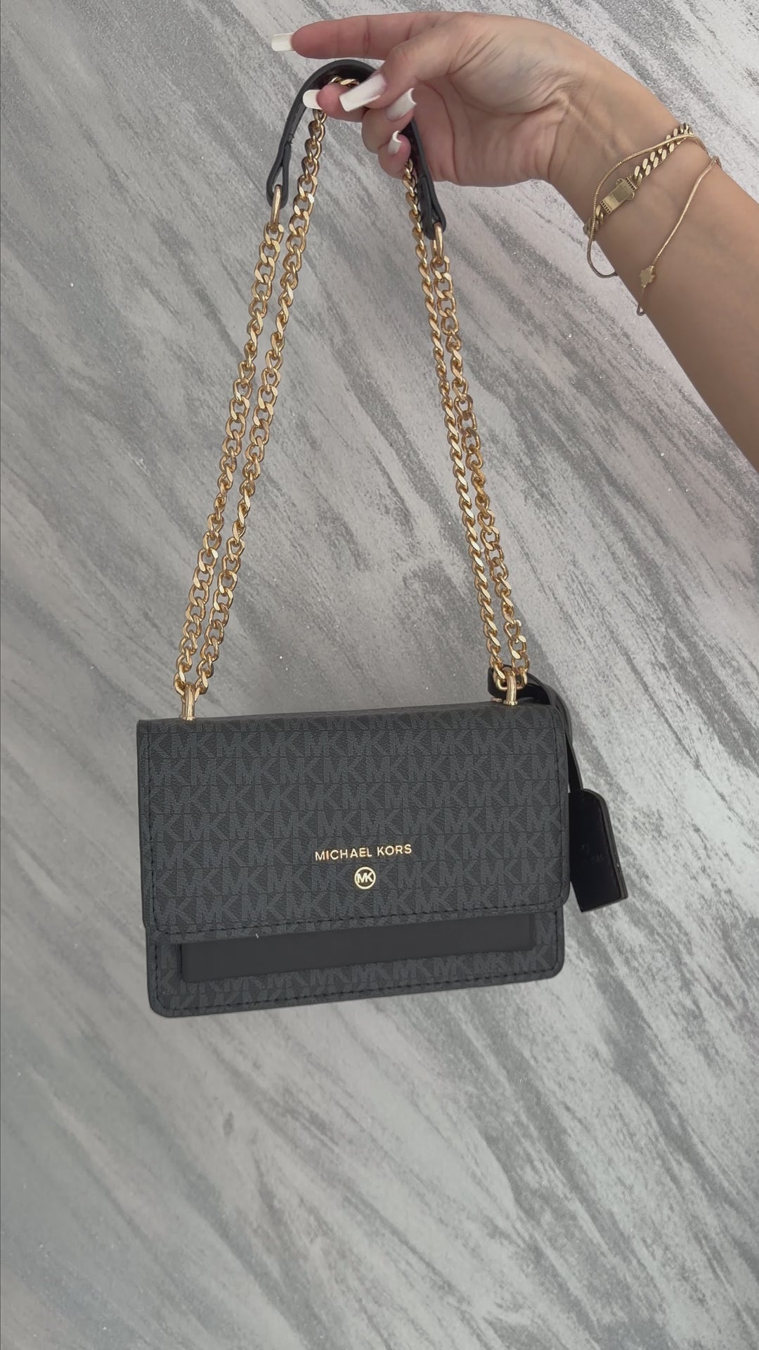 Guess Embossed - Black